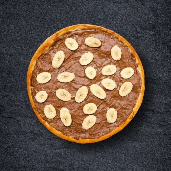 Nutella pizza